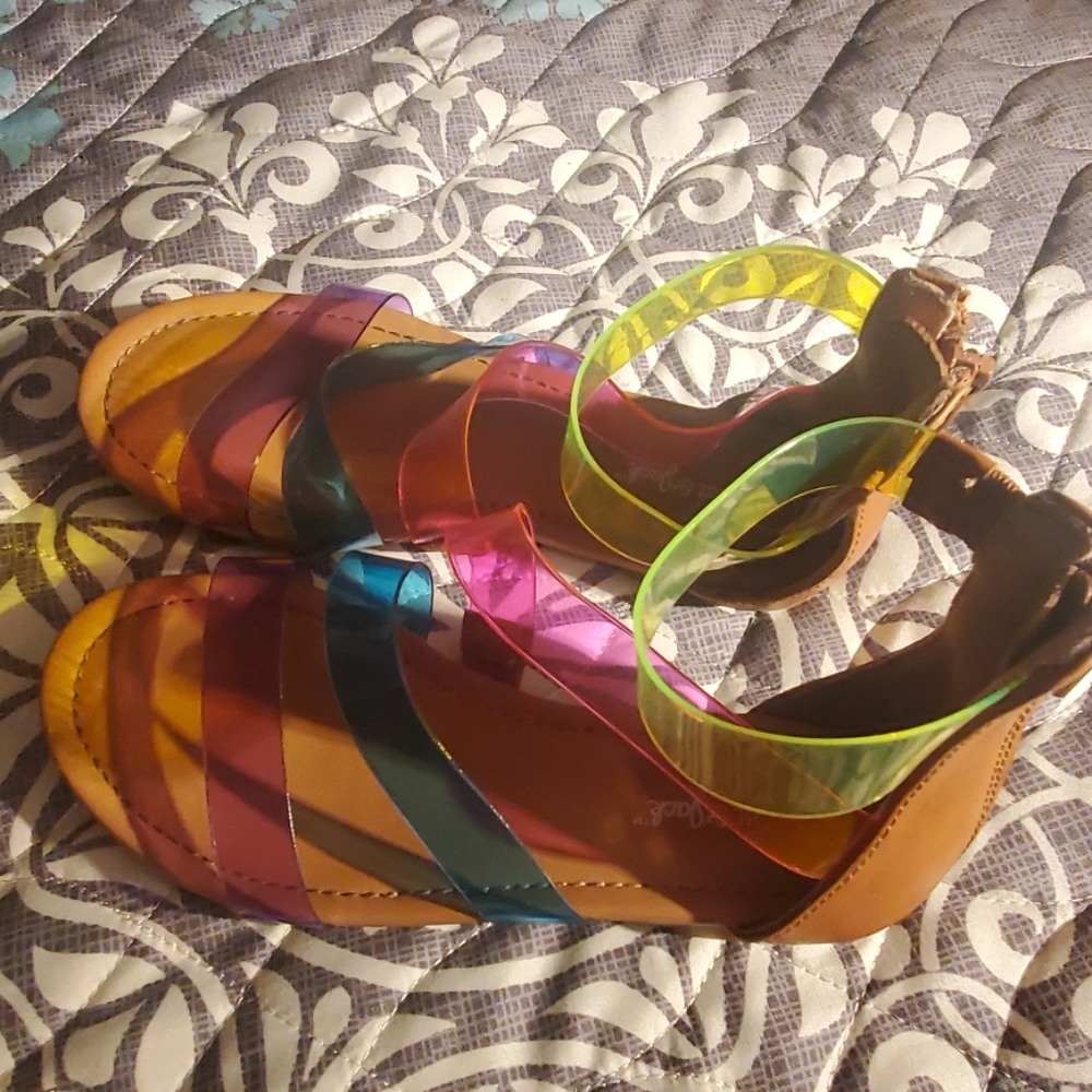 Girls sandals